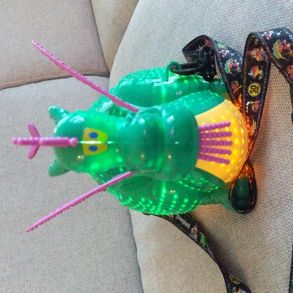 Disney Parks Light Up Dragon Popcorn Buckets - Picture 5 of 10